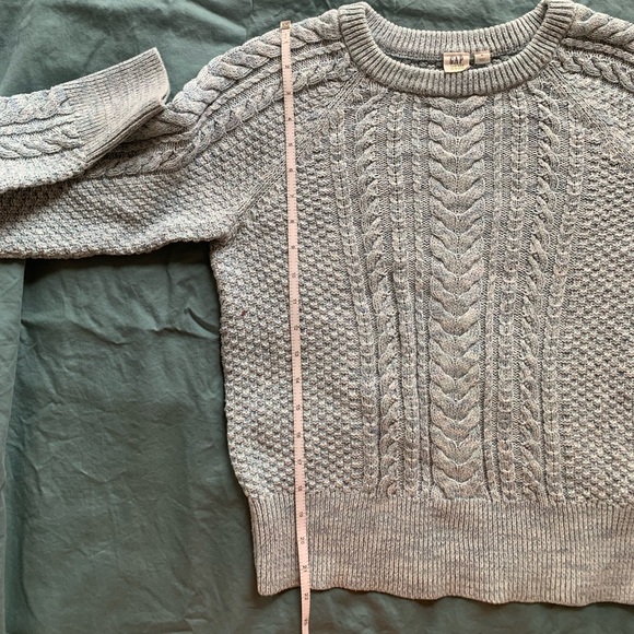 baby blue cable-knit Gap sweater - Picture 8 of 9